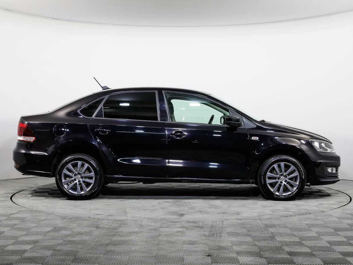 Купить Volkswagen Polo с пробегом. Фото: #2