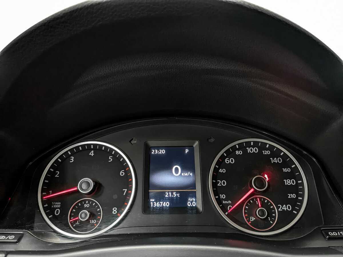 Купить Volkswagen Tiguan с пробегом. Фото: #15