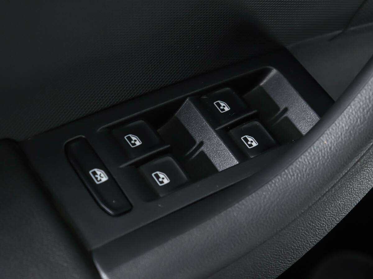 Купить Volkswagen Polo с пробегом. Фото: #15