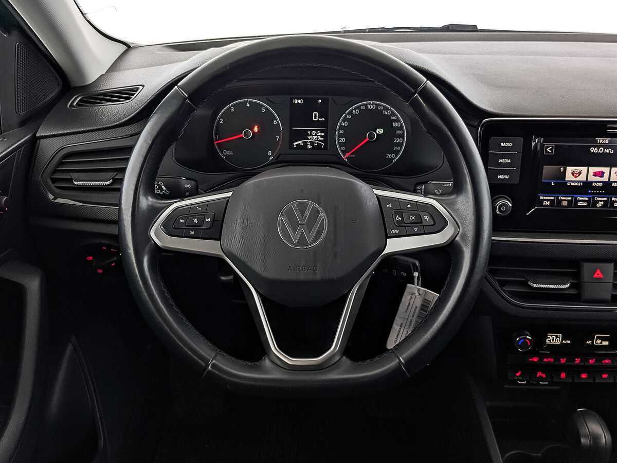 Купить Volkswagen Polo с пробегом. Фото: #20
