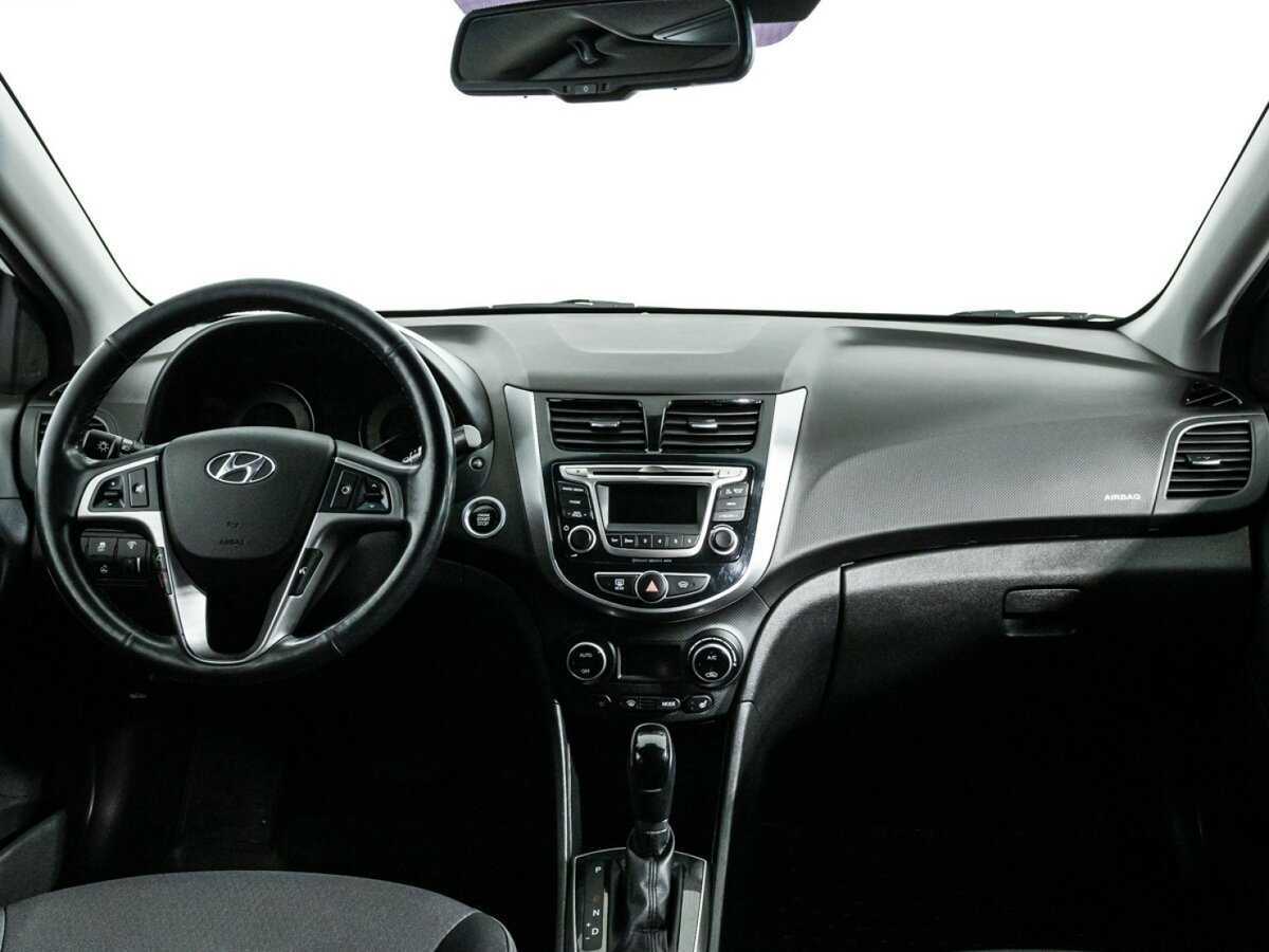 Купить Hyundai Solaris с пробегом. Фото: #12