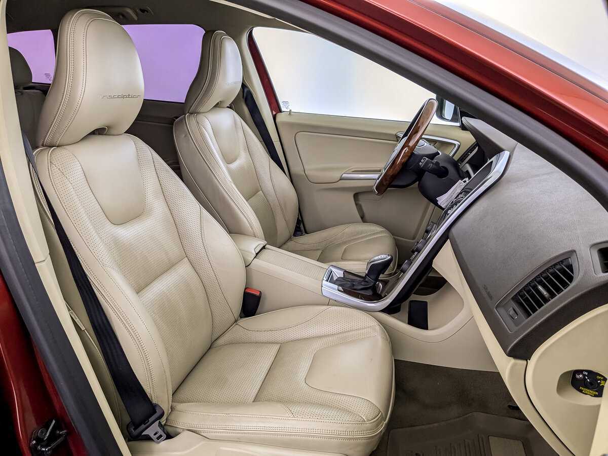 Купить Volvo XC60 с пробегом. Фото: #21