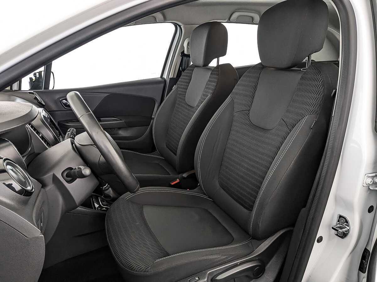 Купить Renault Kaptur с пробегом. Фото: #17