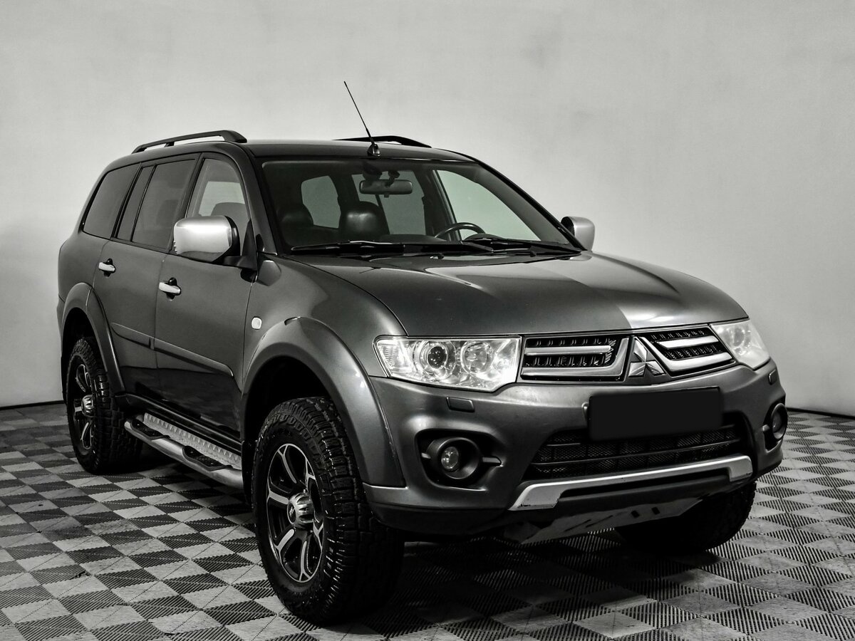 Купить Mitsubishi Pajero Sport с пробегом. Фото: #2