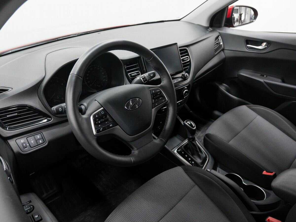 Купить Hyundai Solaris с пробегом. Фото: #12