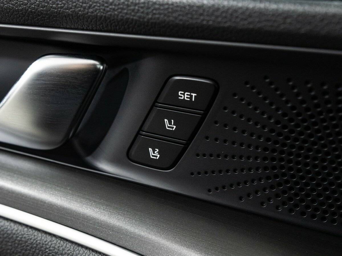 Купить Kia K5 с пробегом. Фото: #18