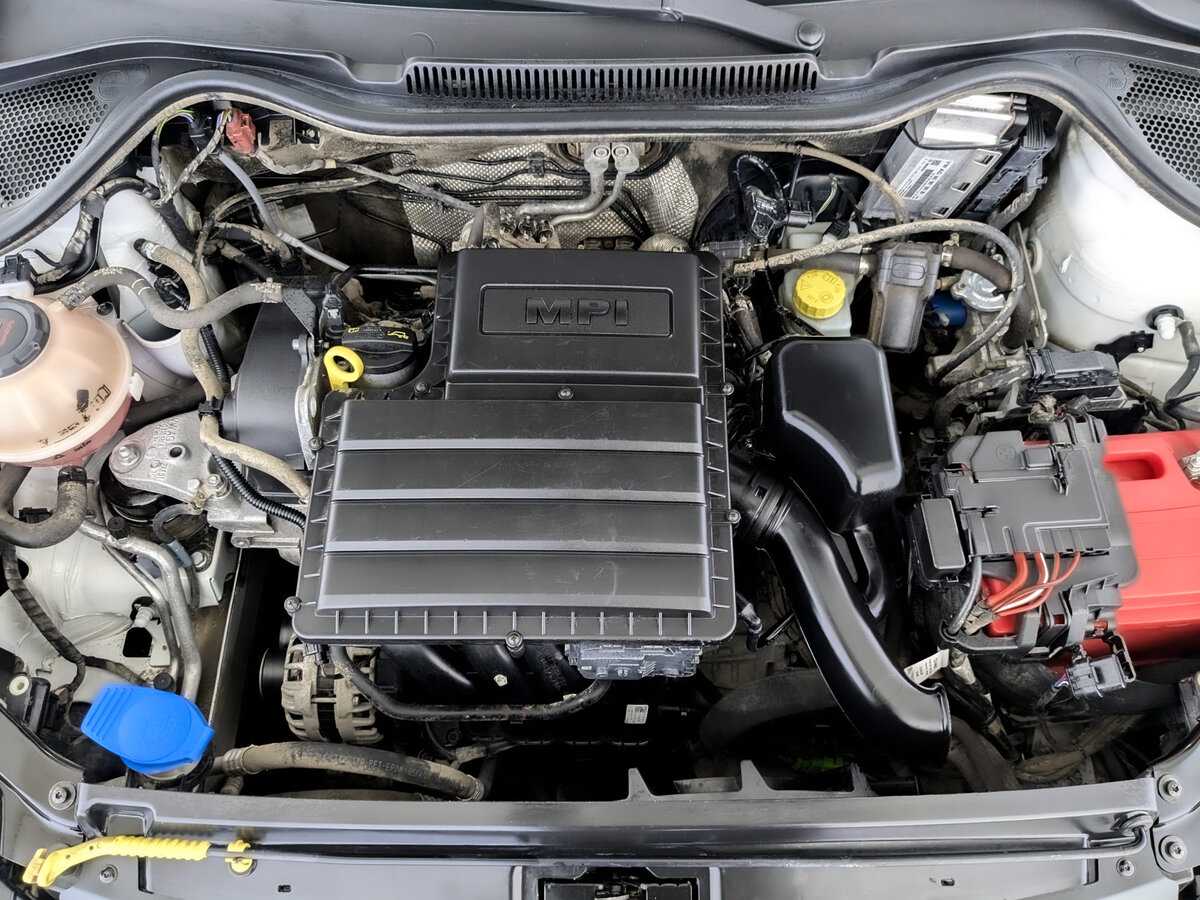 Купить Volkswagen Polo с пробегом. Фото: #8