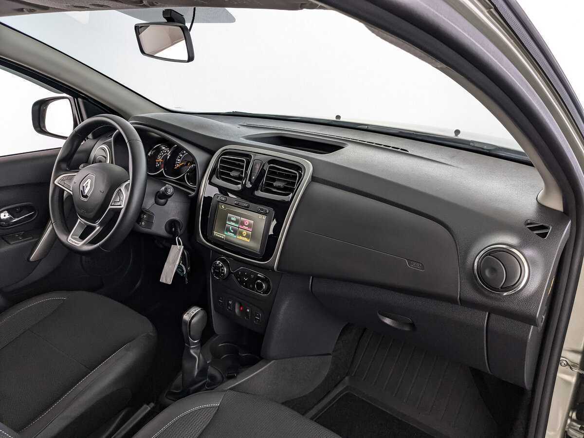 Купить Renault Sandero с пробегом. Фото: #8
