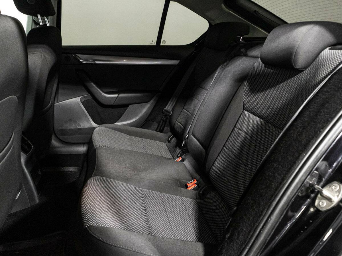 Купить Skoda Octavia с пробегом. Фото: #9