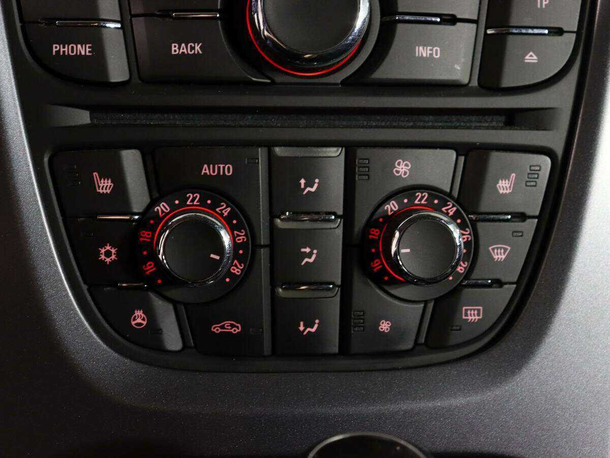 Купить Opel Astra с пробегом. Фото: #17