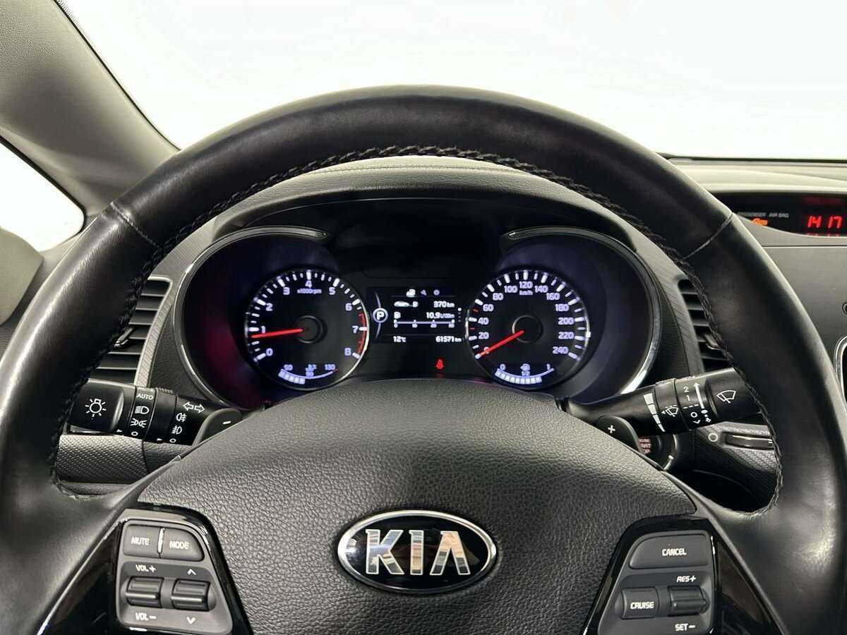 Купить Kia Cerato с пробегом. Фото: #10
