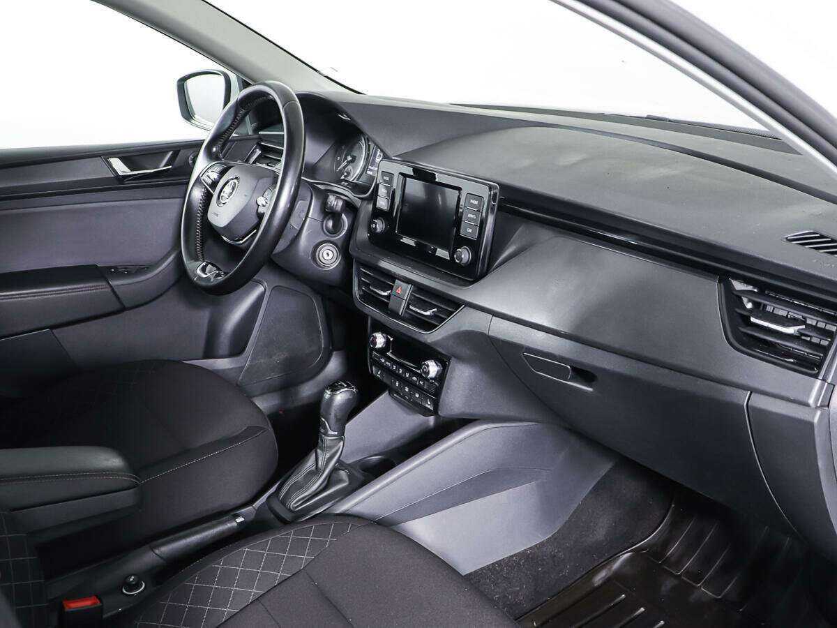 Купить Skoda Rapid с пробегом. Фото: #8