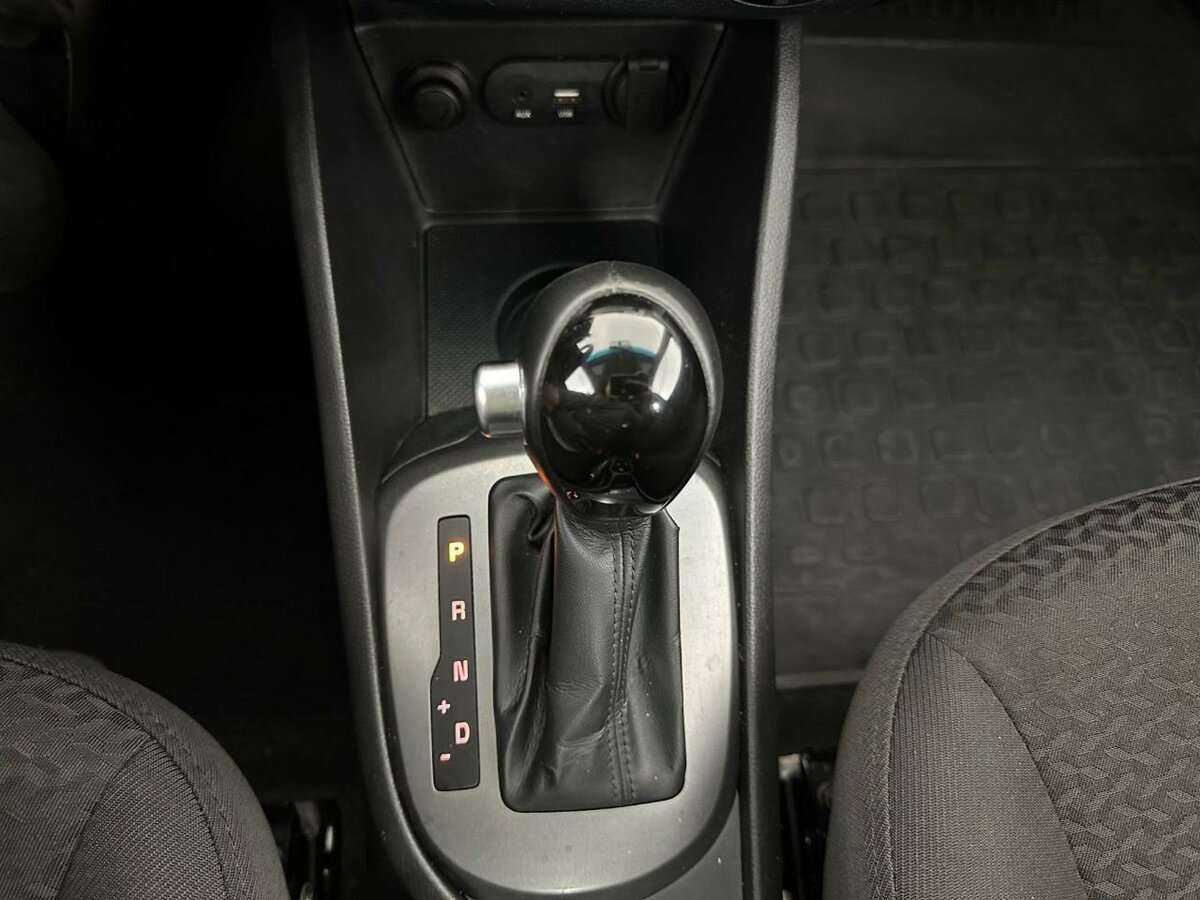 Купить Kia Rio с пробегом. Фото: #10