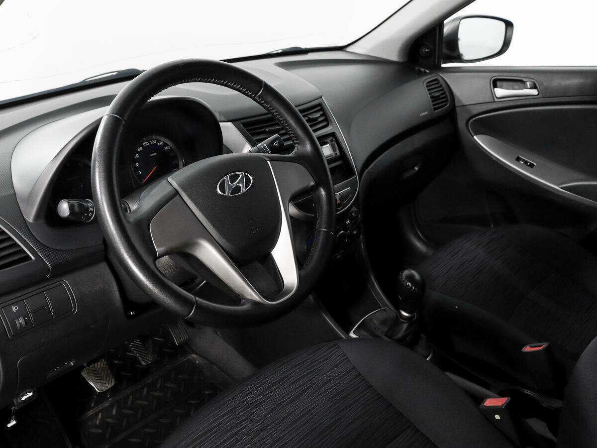 Купить Hyundai Solaris с пробегом. Фото: #5