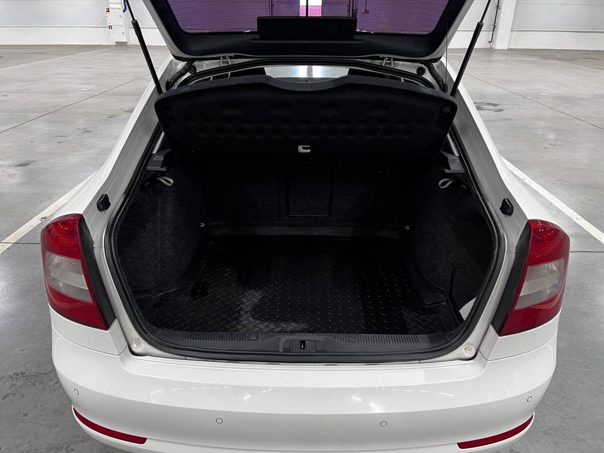 Купить Skoda Octavia с пробегом. Фото: #9