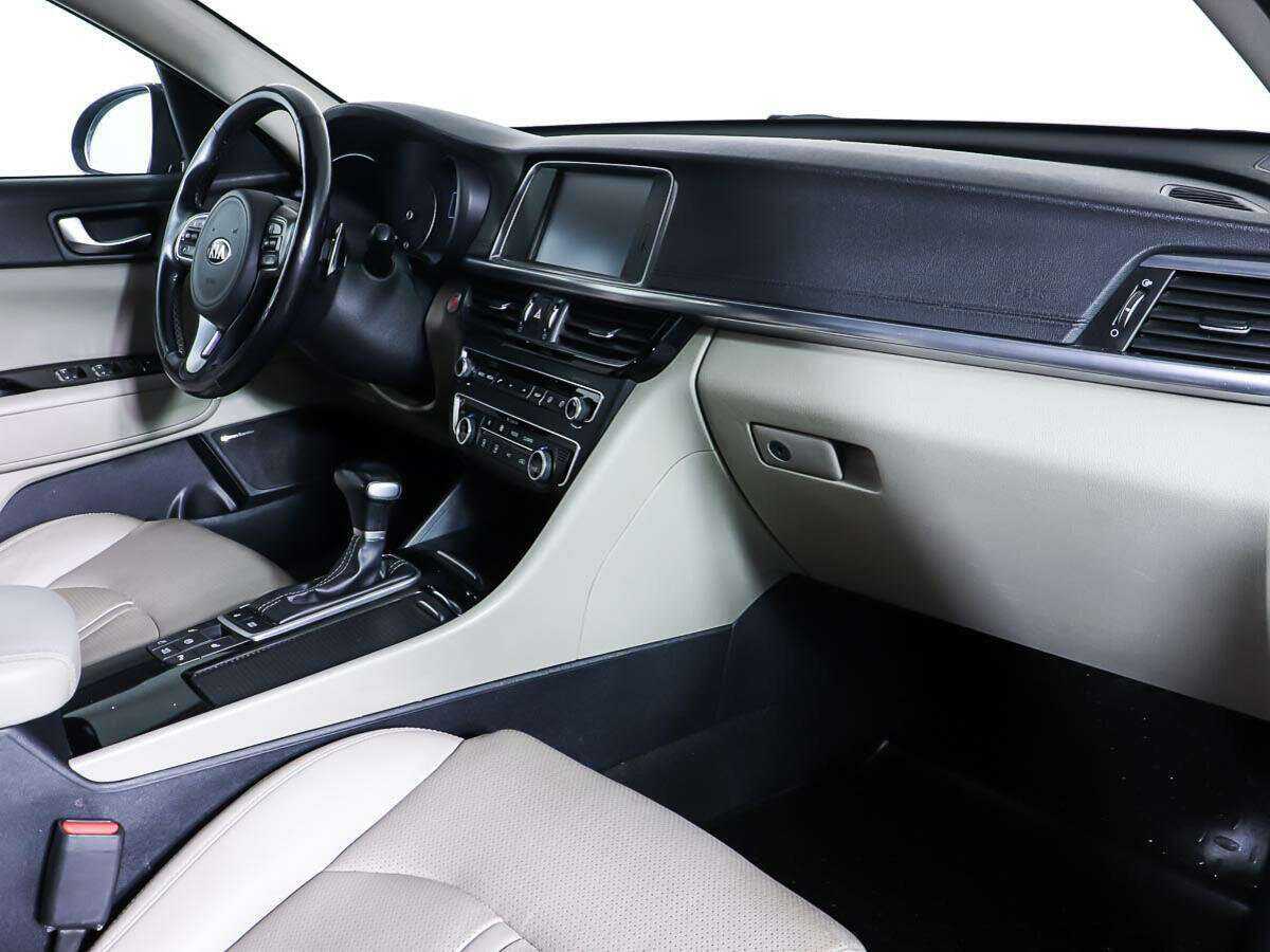 Купить Kia Optima с пробегом. Фото: #8