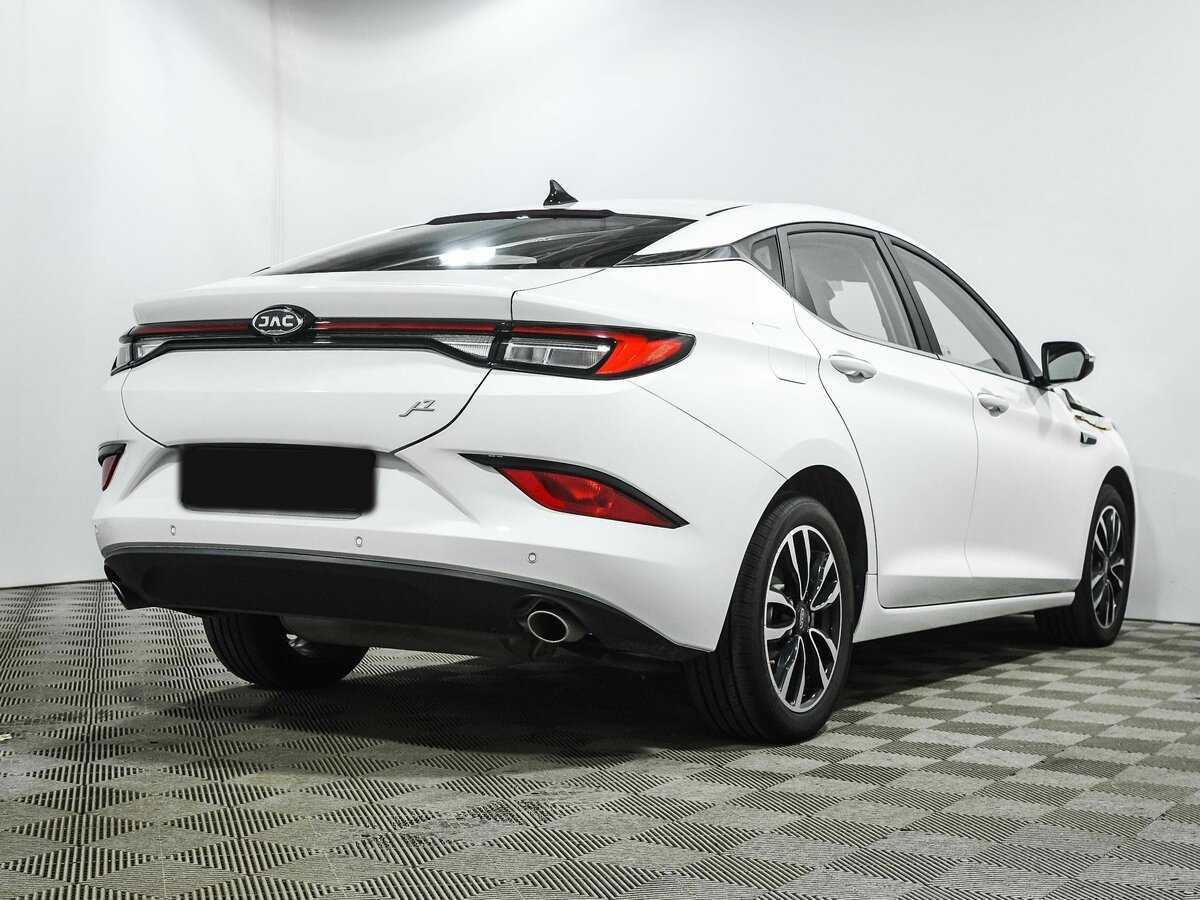 Купить JAC J7 с пробегом. Фото: #2