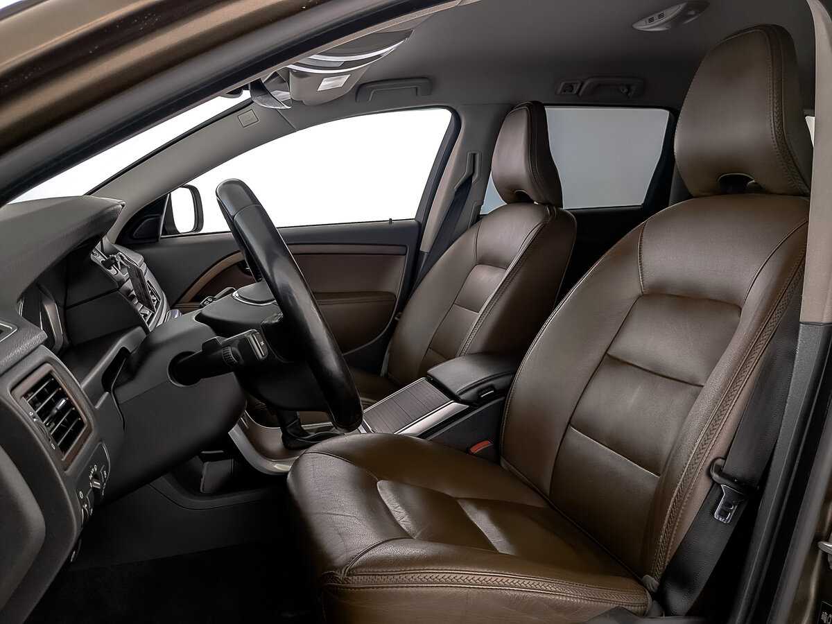 Купить Volvo XC70 с пробегом. Фото: #19