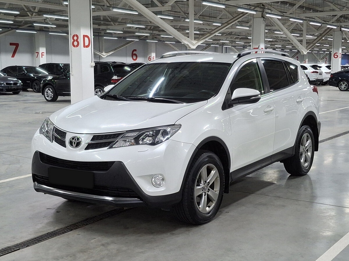 Купить Toyota RAV4 с пробегом. Посмотреть фото