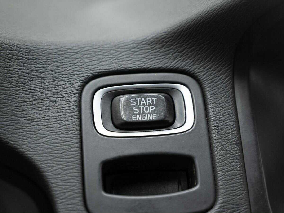 Купить Volvo XC70 с пробегом. Фото: #18