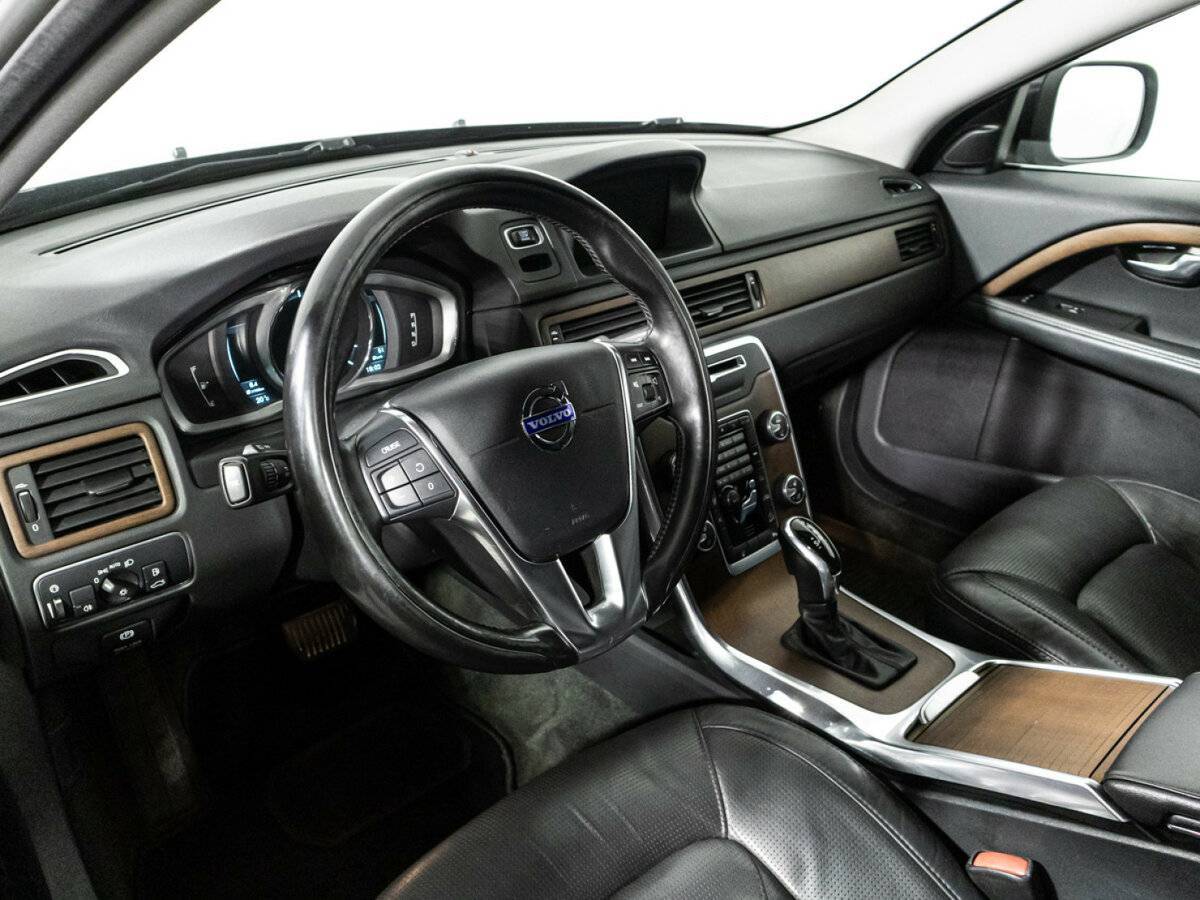 Купить Volvo XC70 с пробегом. Фото: #10