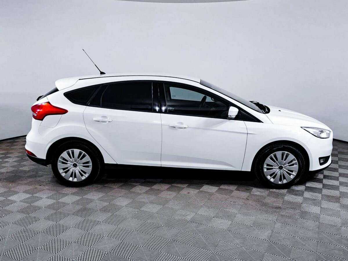 Купить Ford Focus с пробегом. Фото: #3