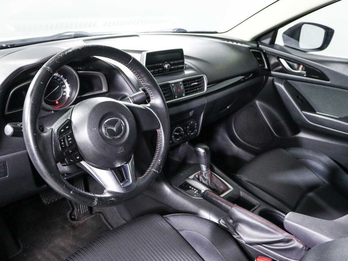 Купить Mazda 3 с пробегом. Фото: #11