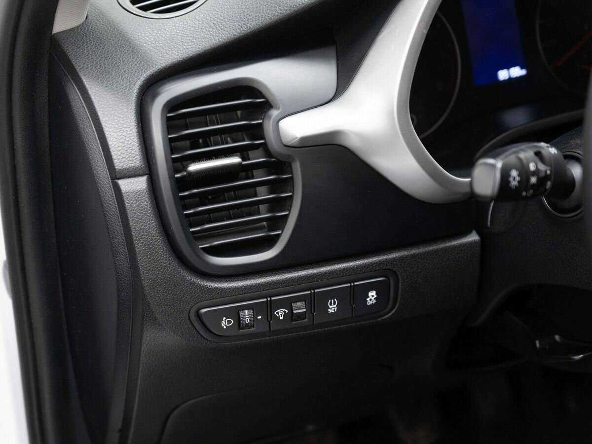 Купить Kia Rio с пробегом. Фото: #17