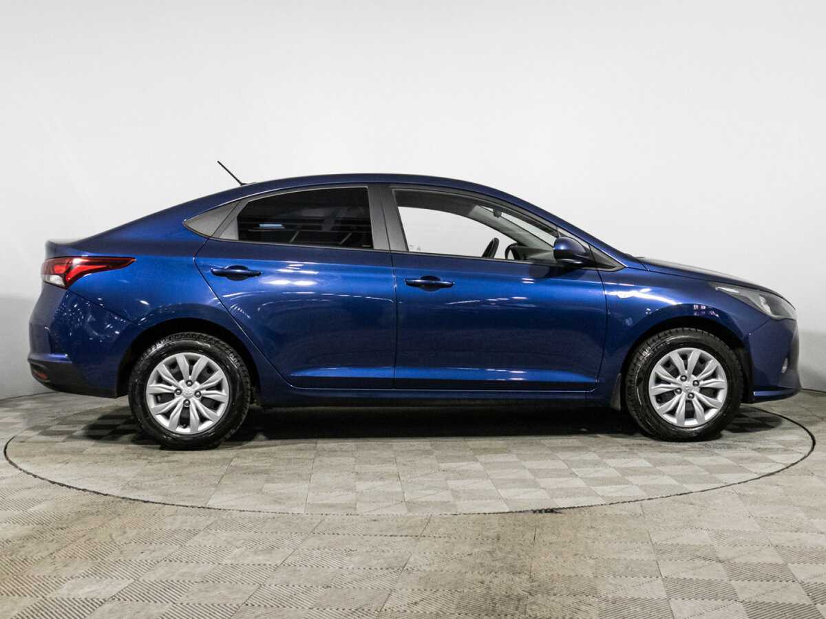 Купить Hyundai Solaris с пробегом. Фото: #3
