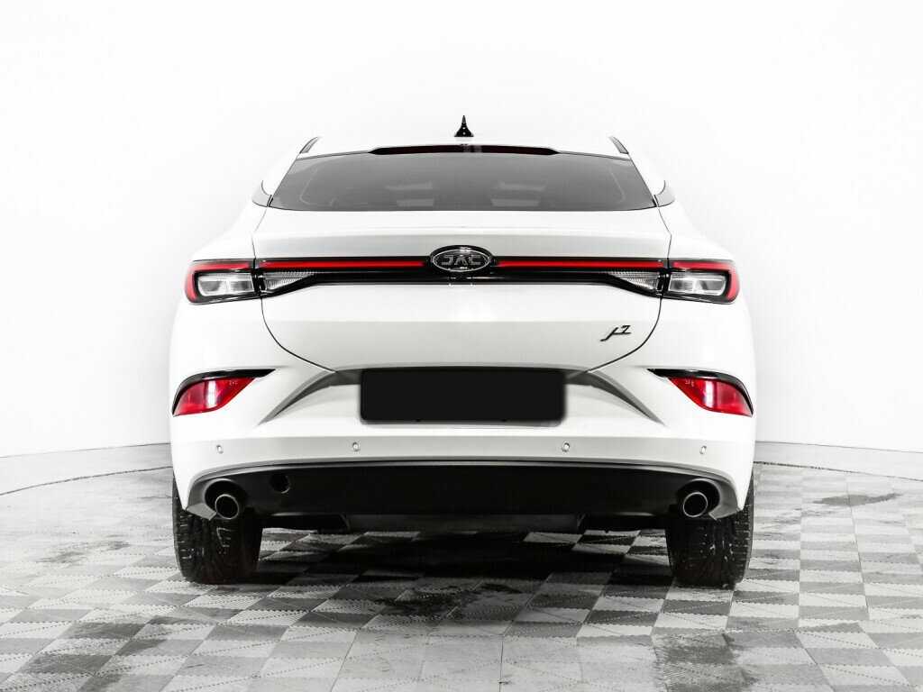 Купить JAC J7 с пробегом. Фото: #5