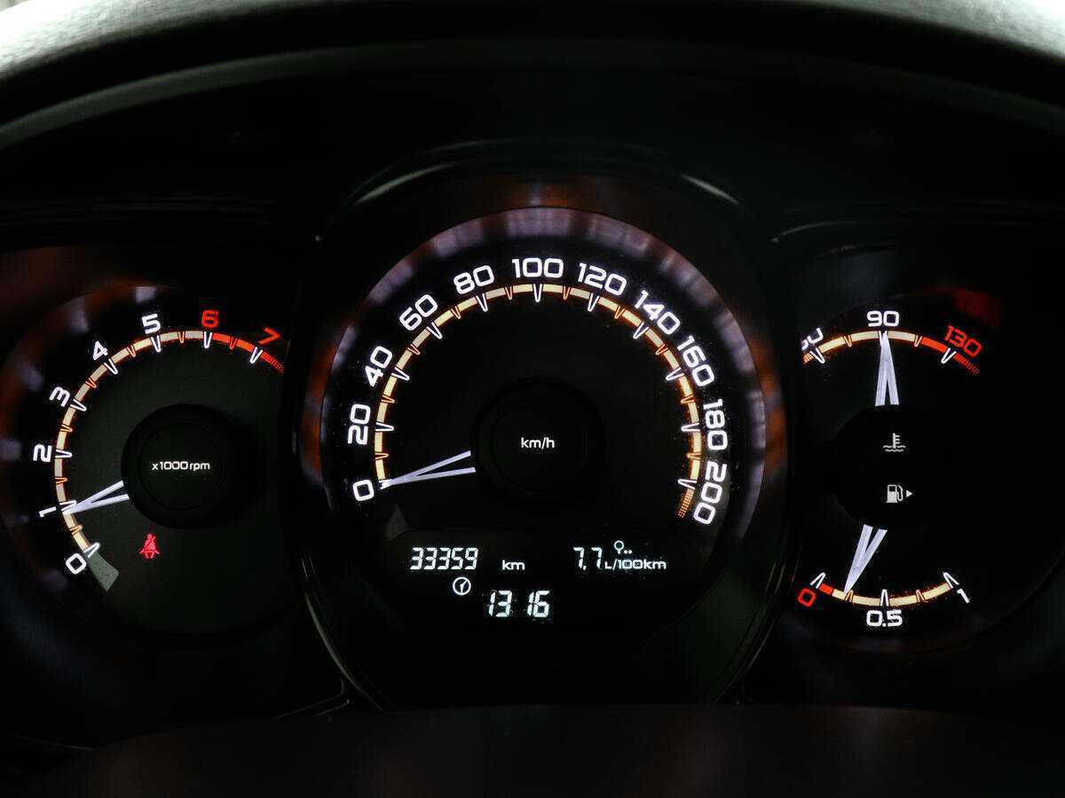 Купить Lada (ВАЗ) Vesta с пробегом. Фото: #10