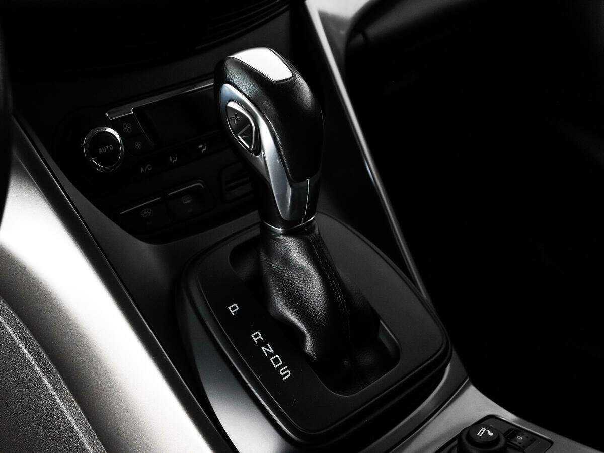 Купить Ford Kuga с пробегом. Фото: #9