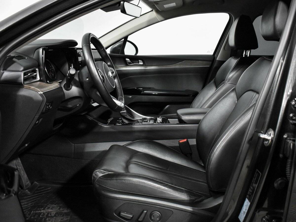 Купить Kia K5 с пробегом. Фото: #8