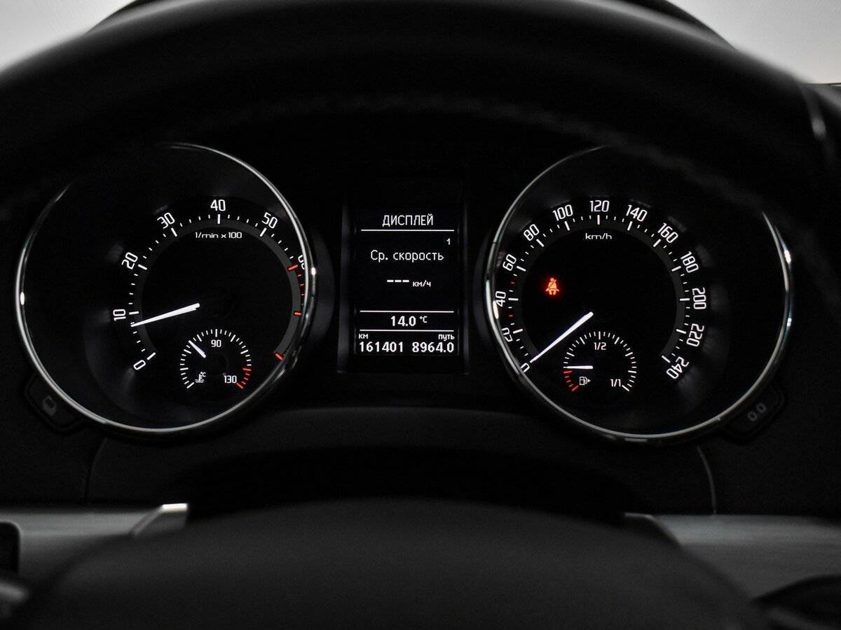 Купить Skoda Yeti с пробегом. Фото: #15