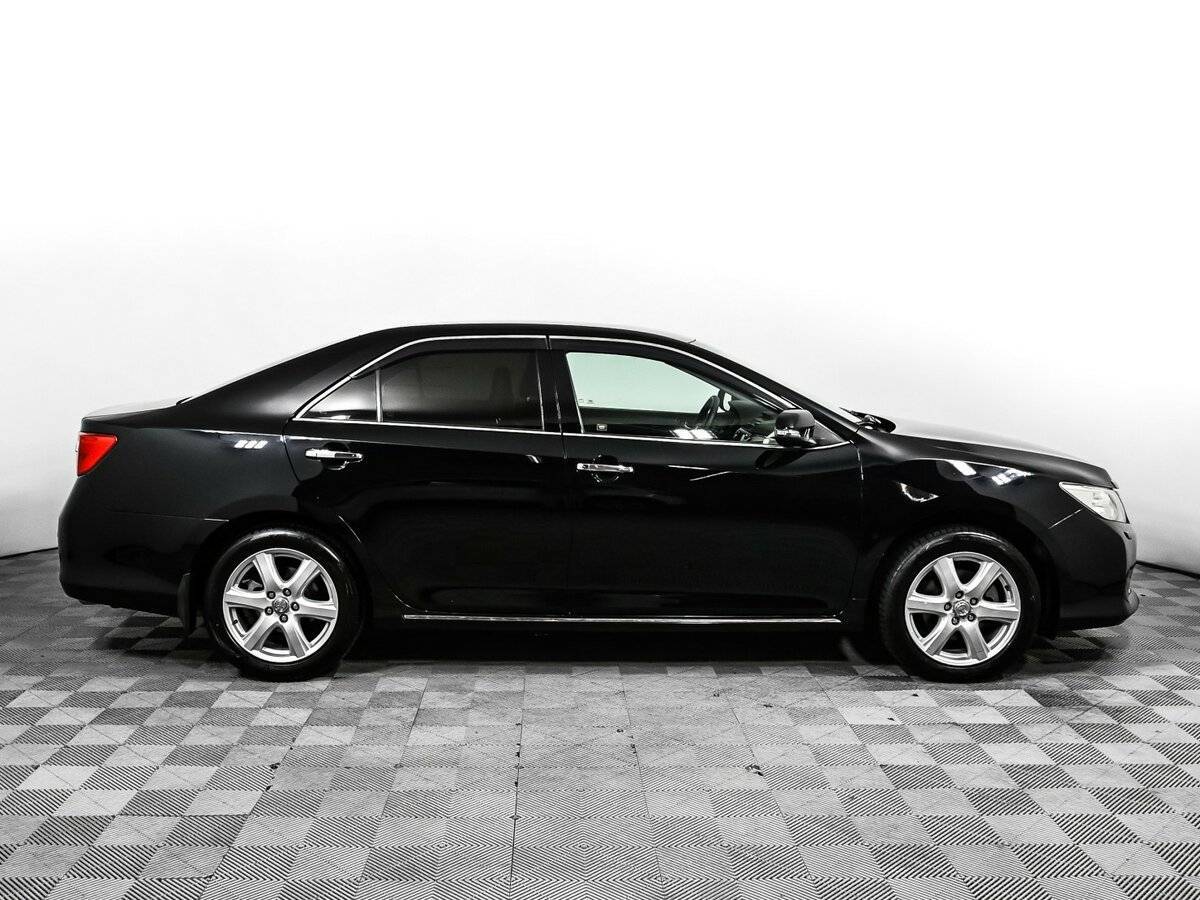 Купить Toyota Camry с пробегом. Фото: #3