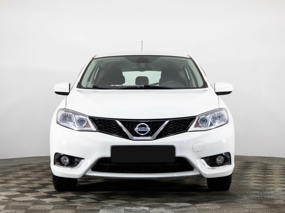 Купить Nissan Tiida с пробегом. Фото: #1