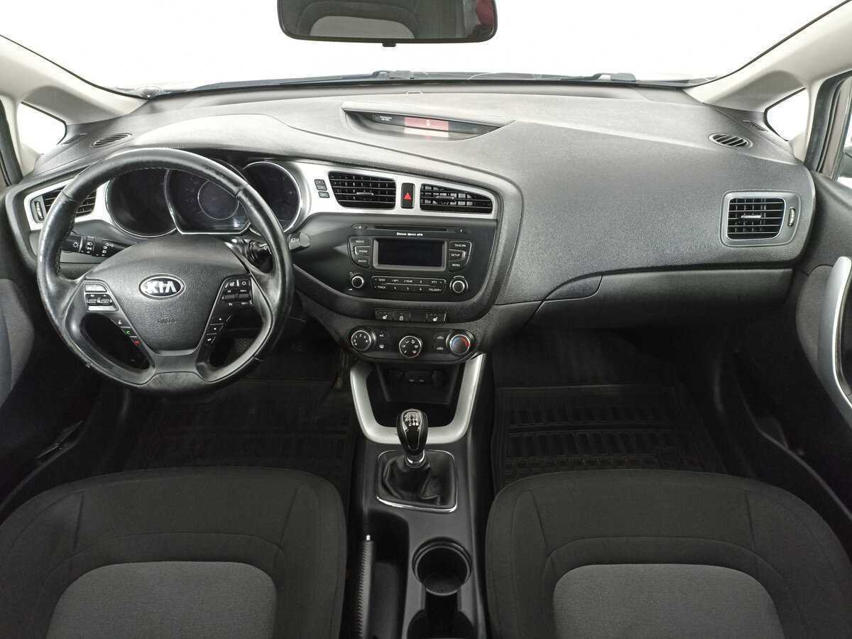 Купить Kia Ceed с пробегом. Фото: #13