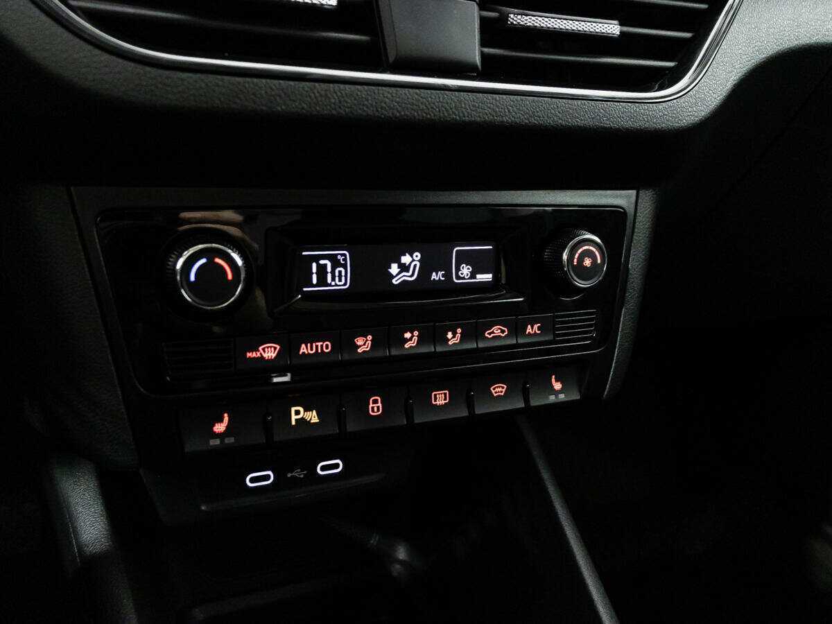 Купить Volkswagen Polo с пробегом. Фото: #16