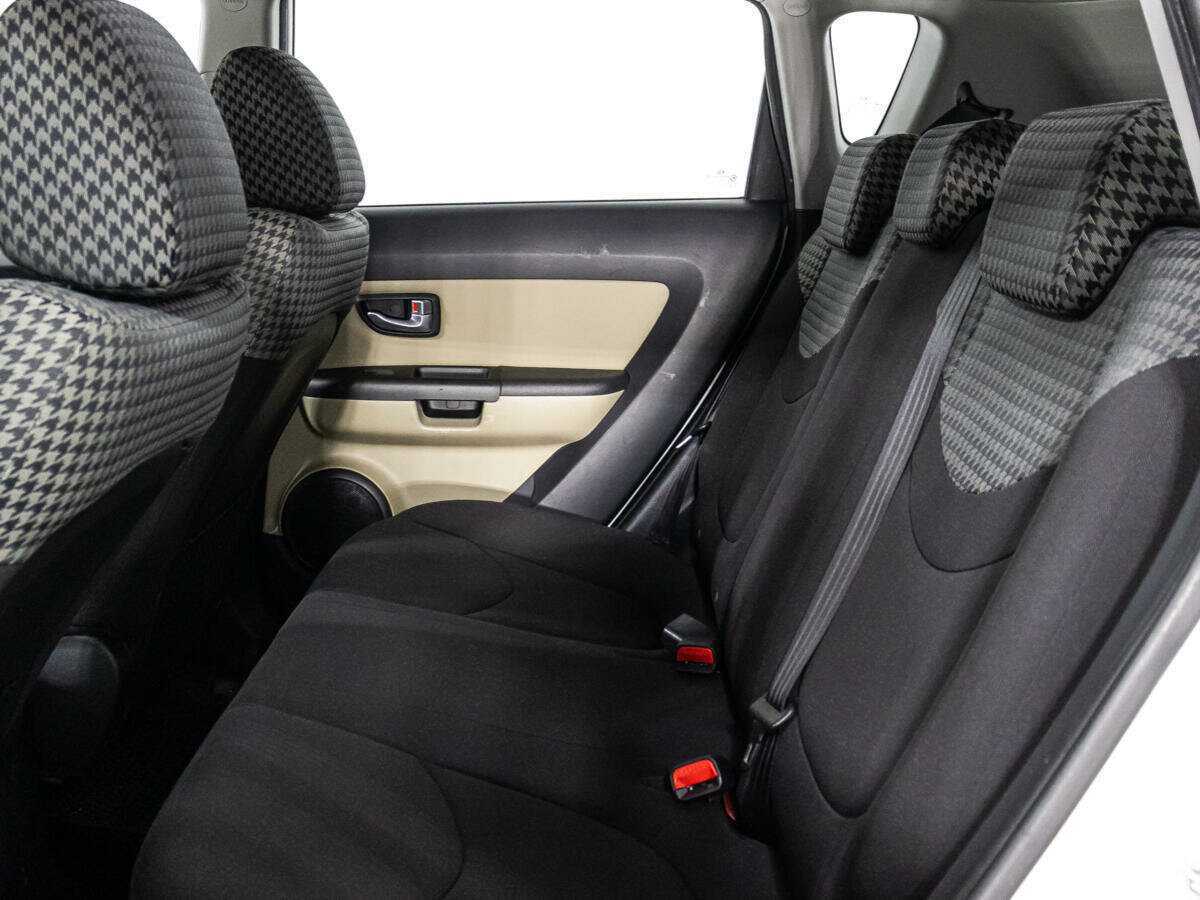 Купить Kia Soul с пробегом. Фото: #9