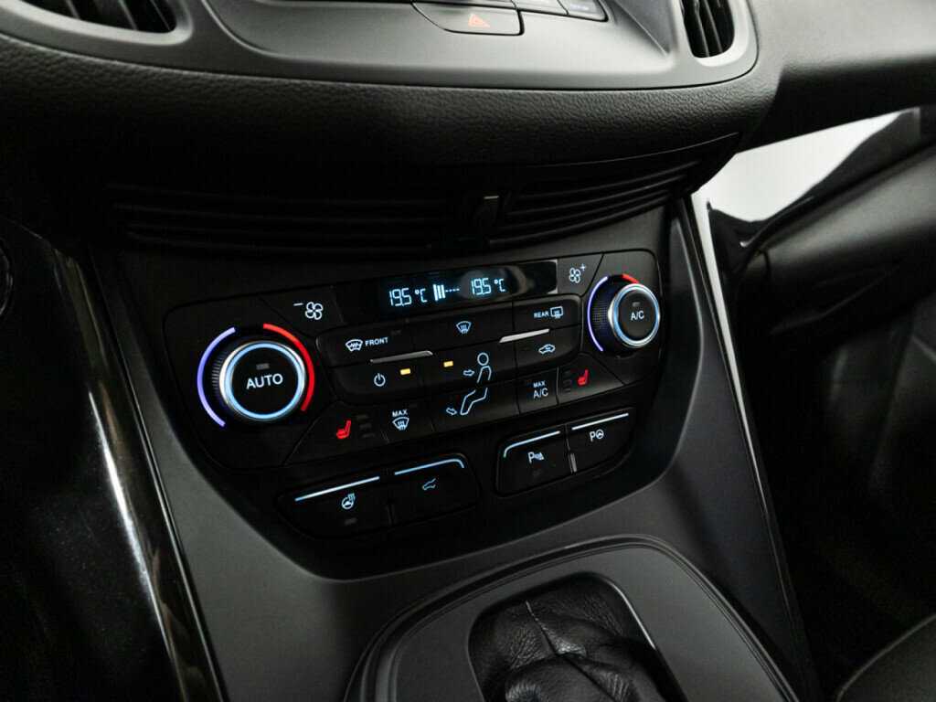 Купить Ford Kuga с пробегом. Фото: #17