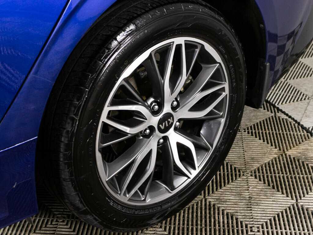 Купить Kia K5 с пробегом. Фото: #23