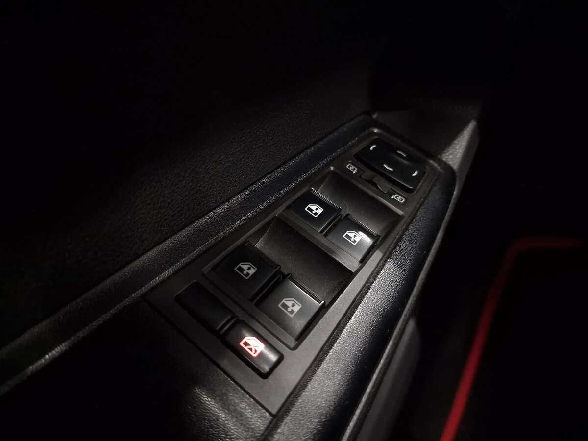 Купить Lada (ВАЗ) Vesta с пробегом. Фото: #4