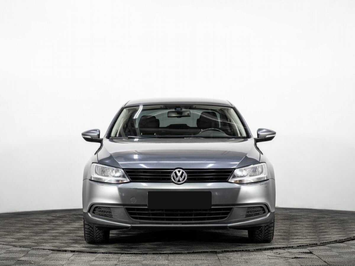 Купить Volkswagen Jetta с пробегом. Фото: #1