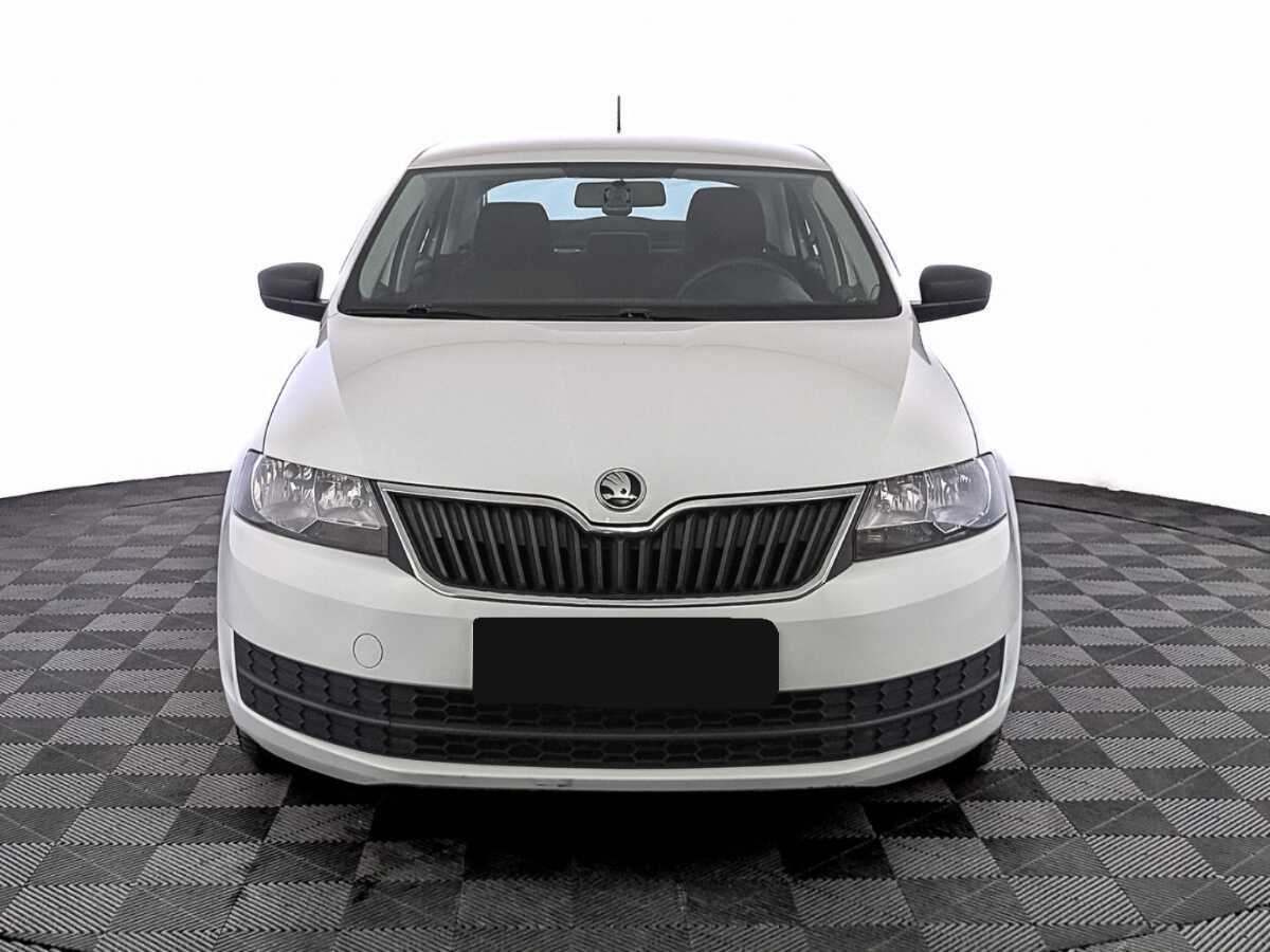Купить Skoda Rapid с пробегом. Фото: #1
