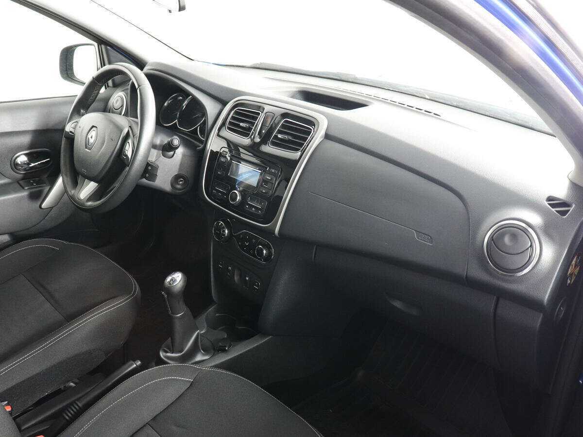 Купить Renault Sandero с пробегом. Фото: #9