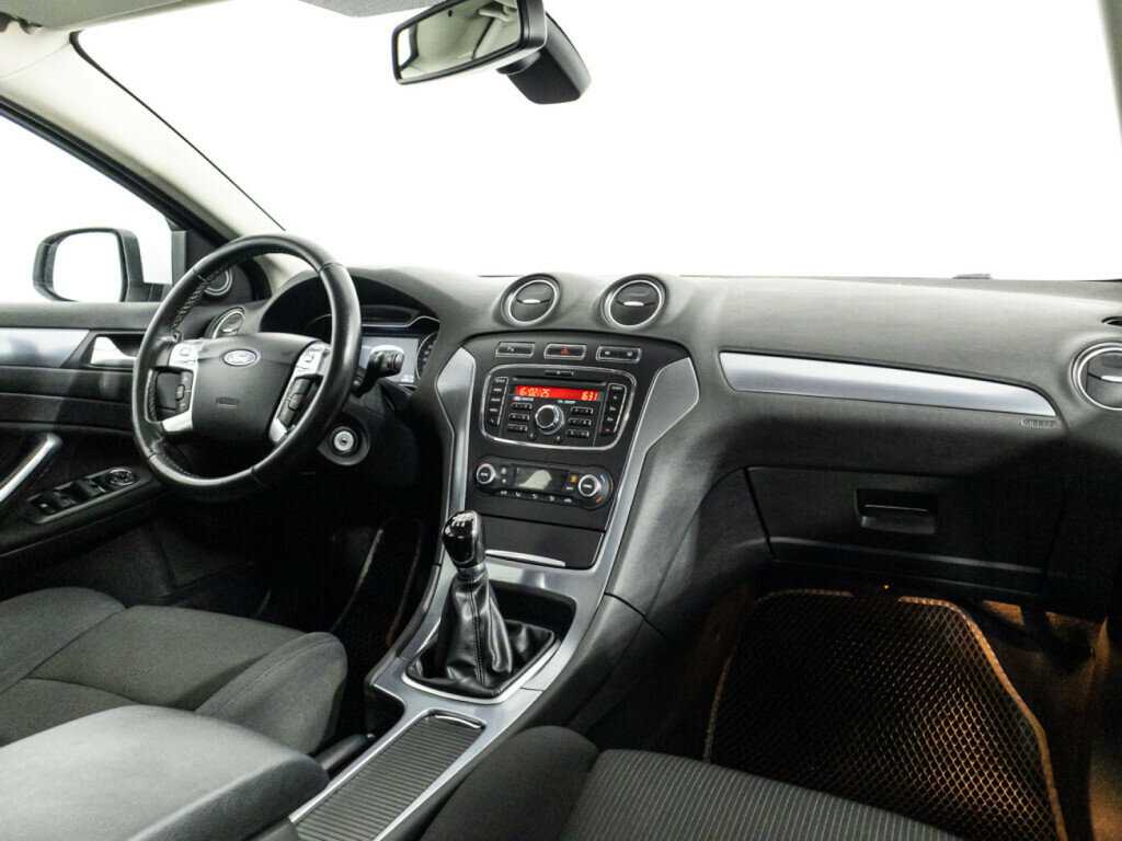 Купить Ford Mondeo с пробегом. Фото: #8