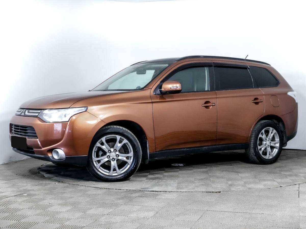 Купить Mitsubishi Outlander с пробегом. Посмотреть фото