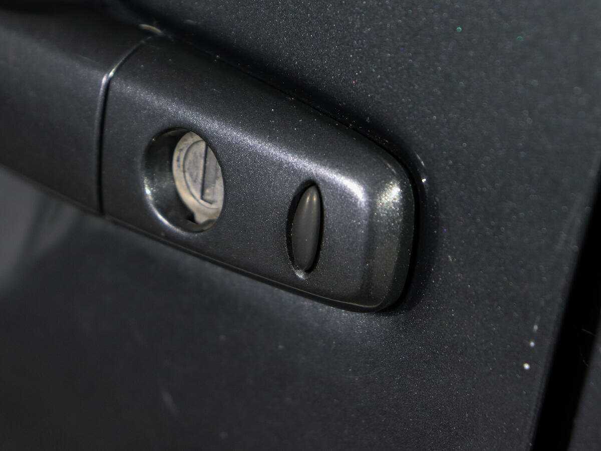 Купить Mitsubishi Outlander с пробегом. Фото: #14