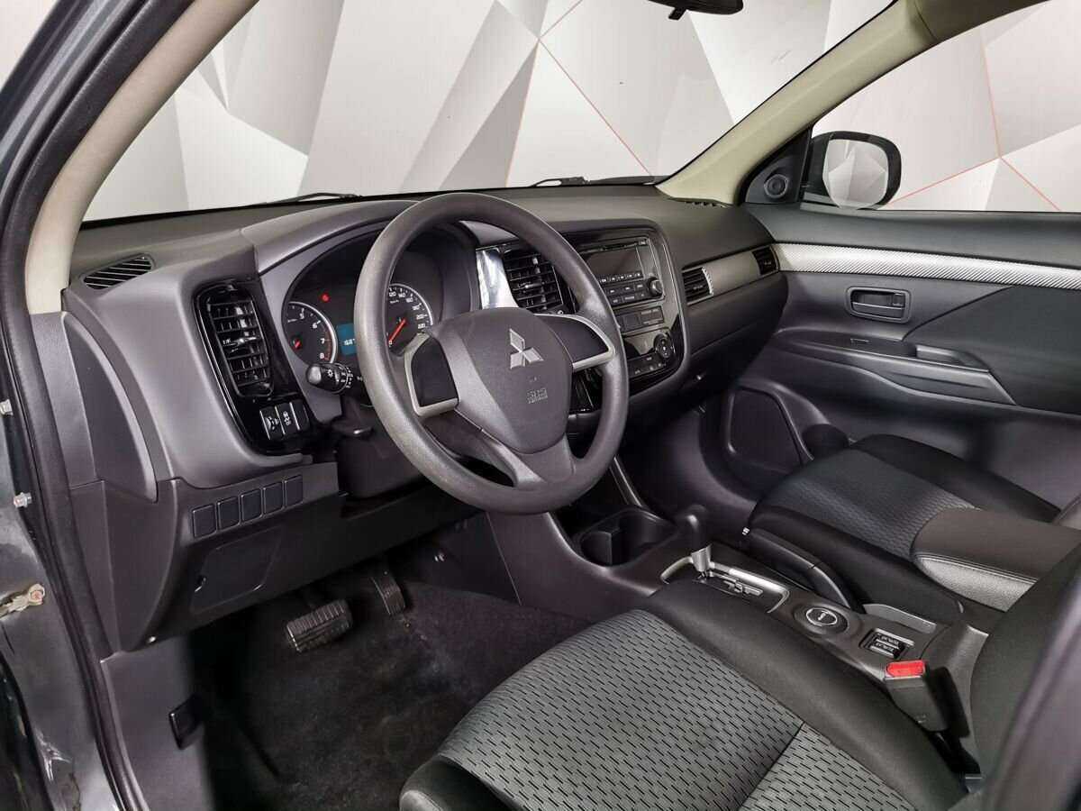 Купить Mitsubishi Outlander с пробегом. Фото: #13