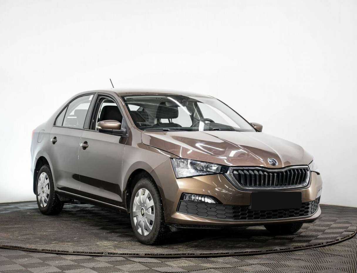 Купить Skoda Rapid с пробегом. Фото: #2